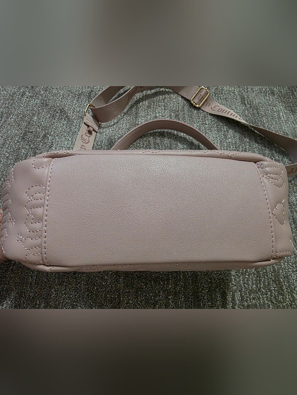 Pink Juicy Couture League Crossbody Bag Embossed Hearts Coquette Y2K Soft Girl - Picture 8 of 14